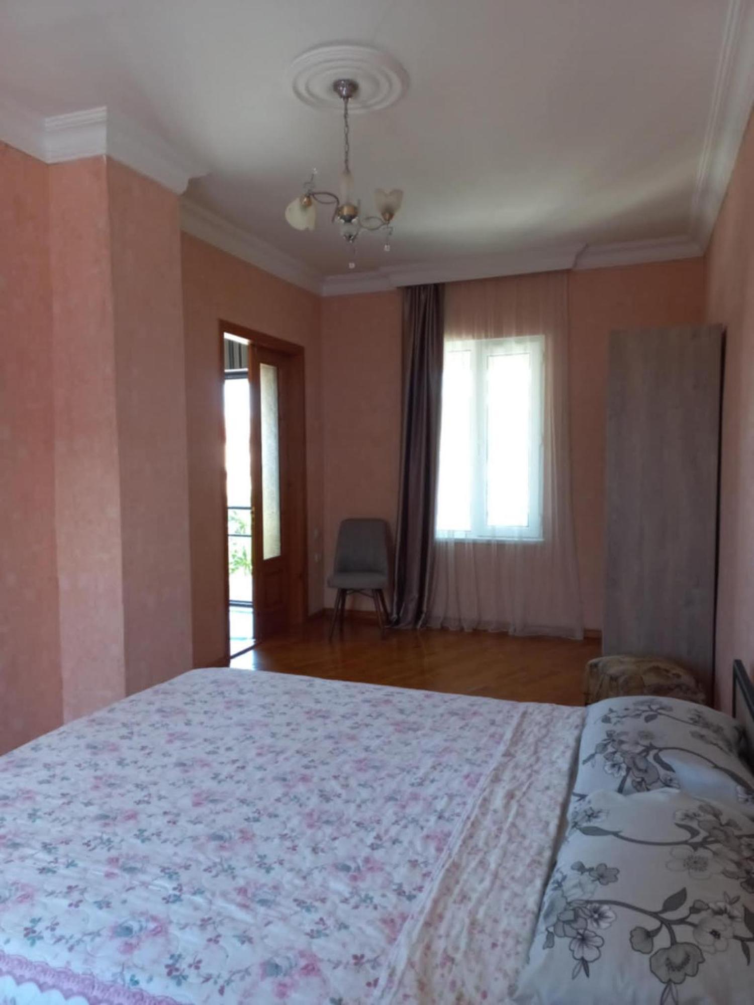Guest House Kobuleti Bagian luar foto