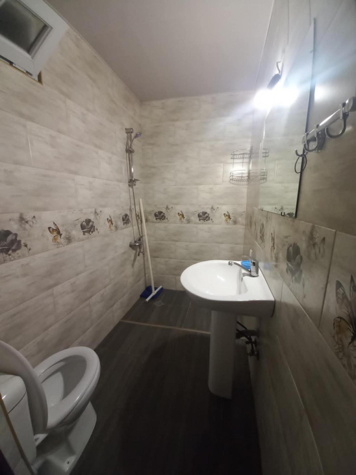 Guest House Kobuleti Bagian luar foto