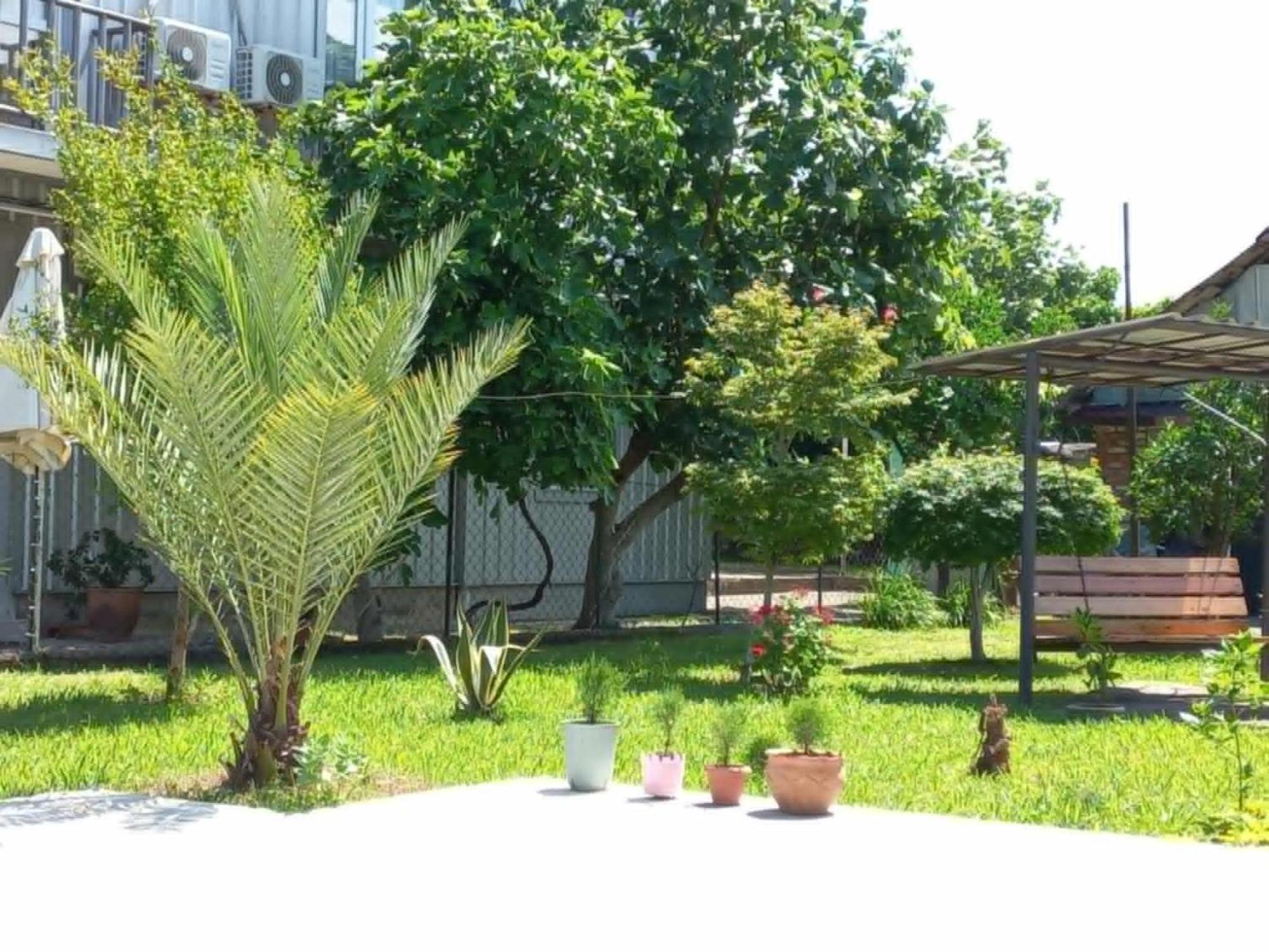 Guest House Kobuleti Bagian luar foto